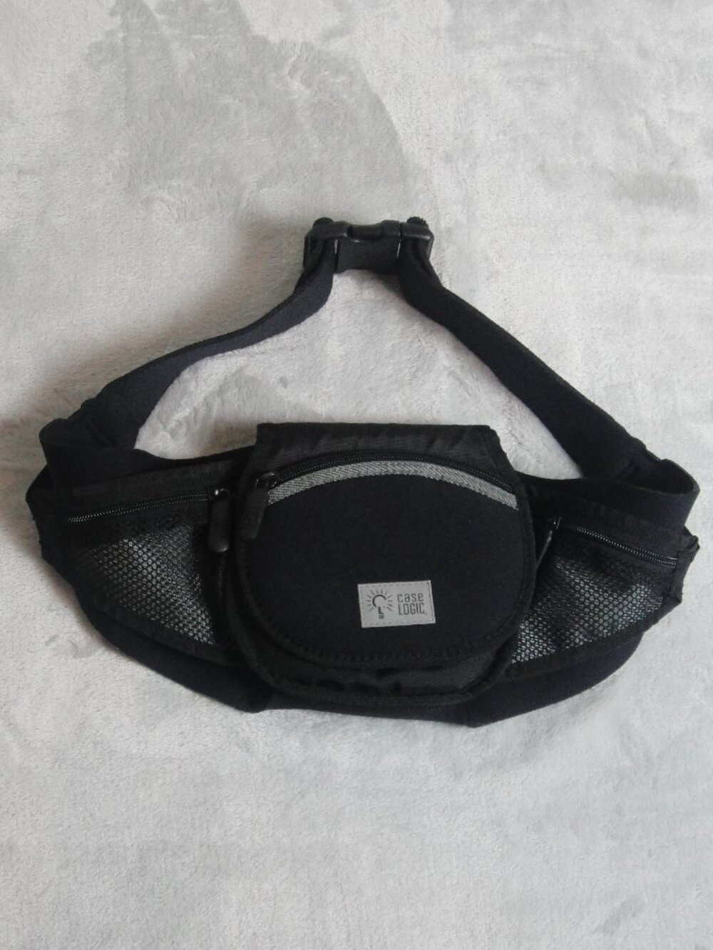 Case Logic Portable CD Player Fanny Pack Bag - Black - CD Storage 2 Side Pockets